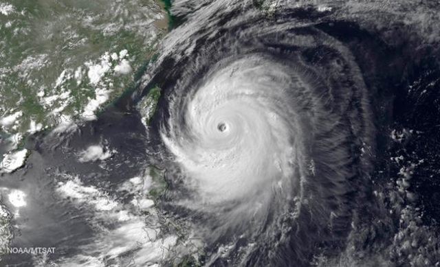 Japanese Typhoon July 2014, Typhoon Neoguri, Typhoon East China Sea, Typhoon skirts Okinawa, Jim Caldwell Redondo Beach
